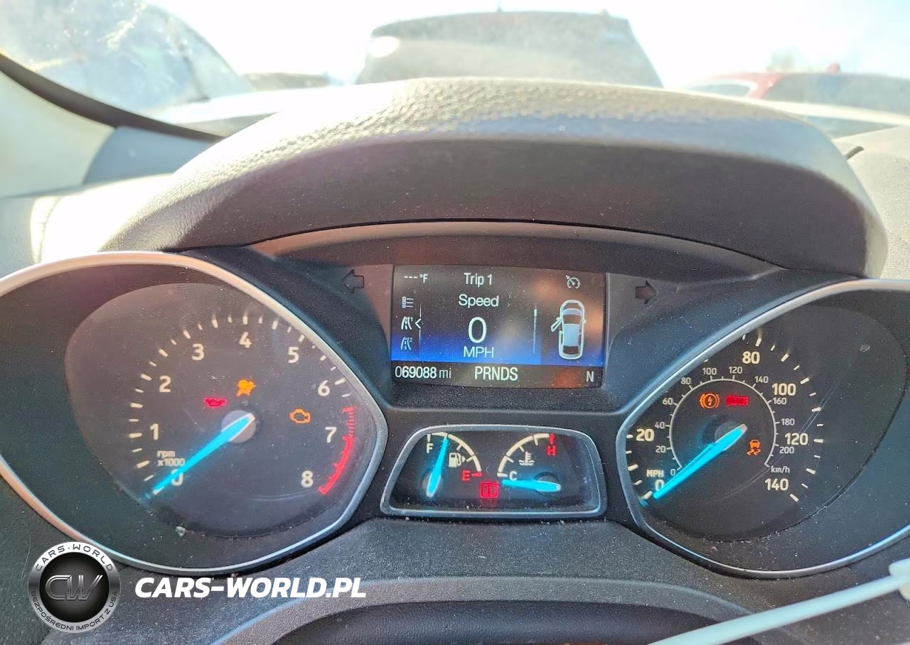 2019 Ford Escape Se VIN:1FMCU0GD2KUA61657 - 9