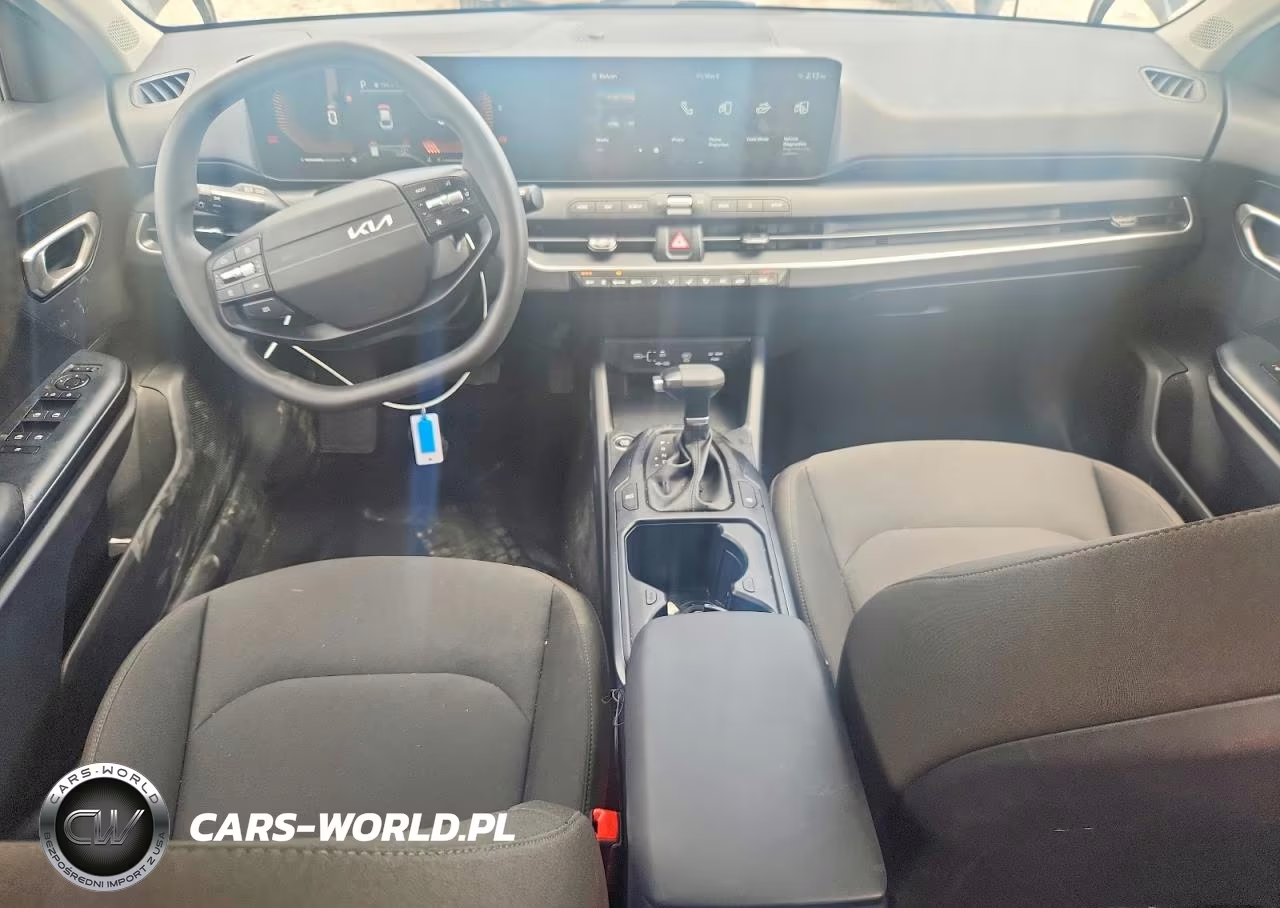 2026 Kia K4 Lxs VIN:3KPFT4DE5TE281366 - 8