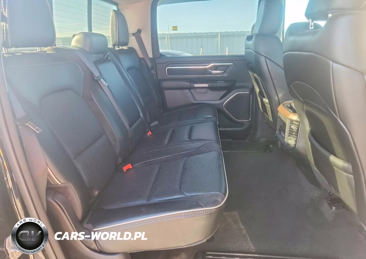 2022 Ram 1500 Laramie VIN:1C6SRFJM3NN262552 - 10