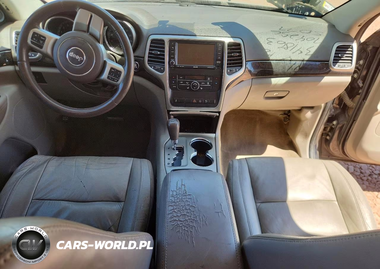 2011 Jeep Grand Cherokee Laredo VIN:1J4RS4GG4BC704256 - 8