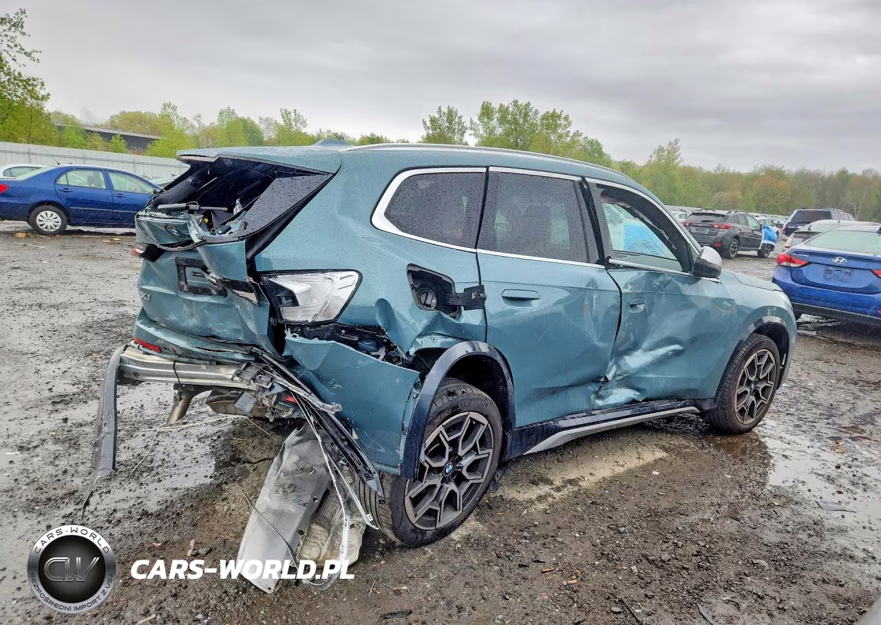 2024 BMW X1 xDrive VIN:WBX73EF09R5Y38413 - 3
