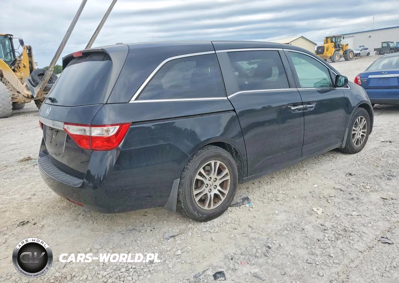 2013 Honda Odyssey Exl VIN:5FNRL5H62DB075956 - 3