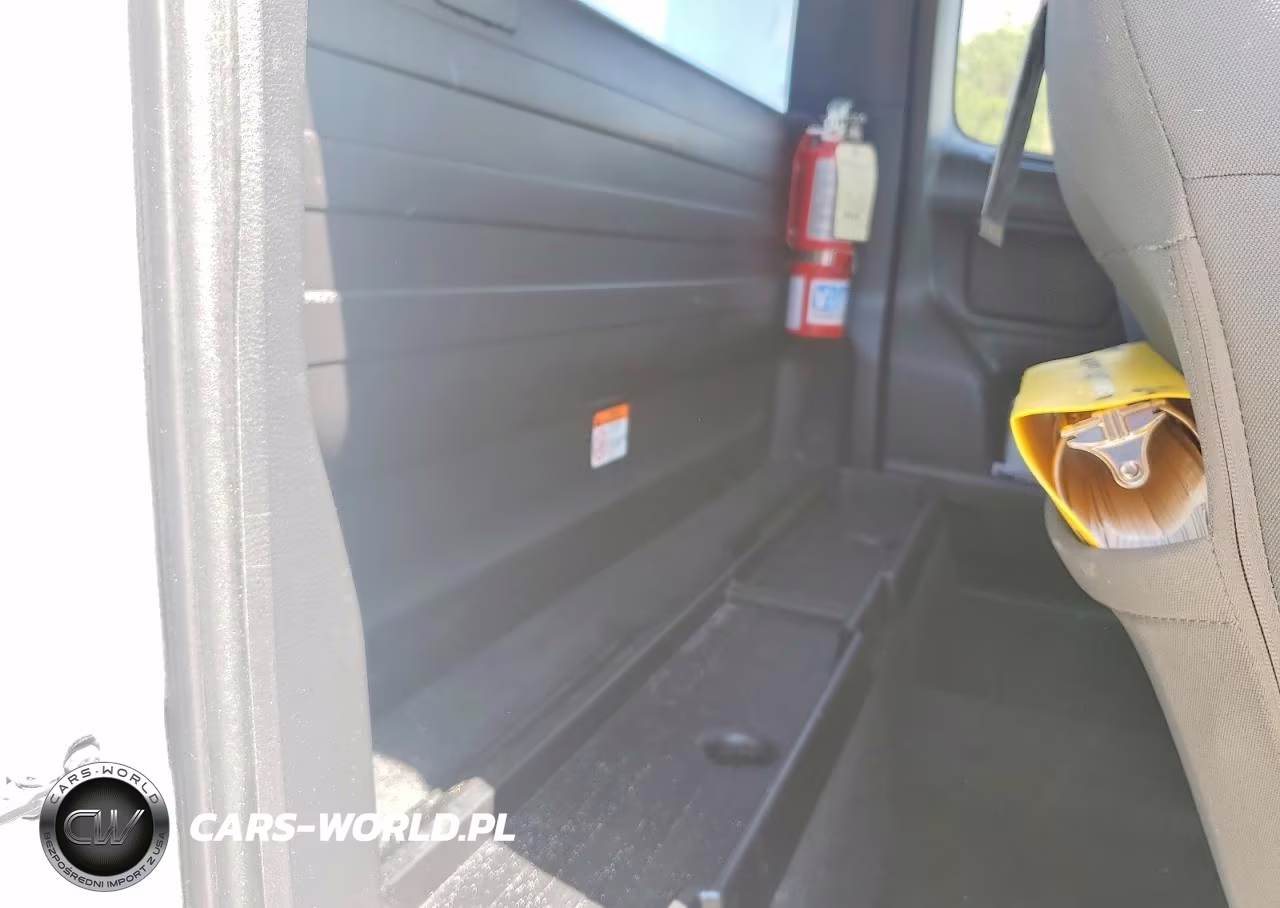 2019 Toyota Tacoma Sr VIN:5TFSX5EN7KX068764 - 10