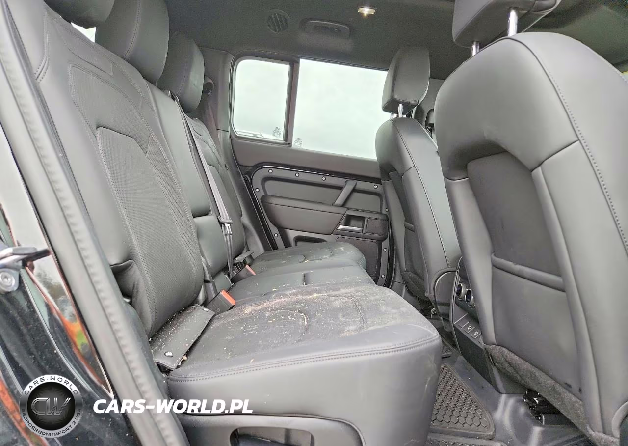 2025 Land Rover Defender 130 S VIN:SALEJFFU2S2406524 - 11