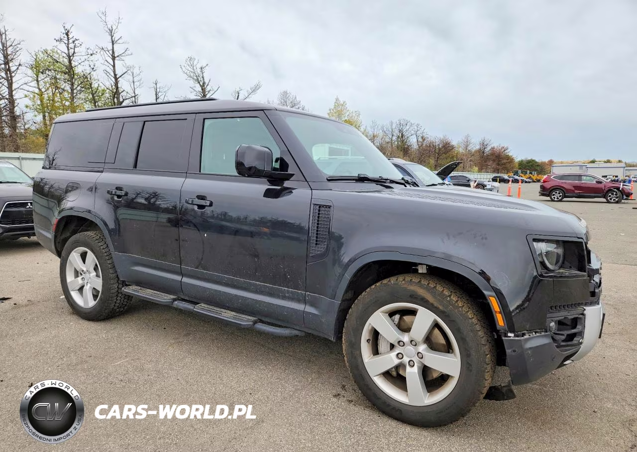 2025 Land Rover Defender 130 S VIN:SALEJFFU2S2406524 - 4