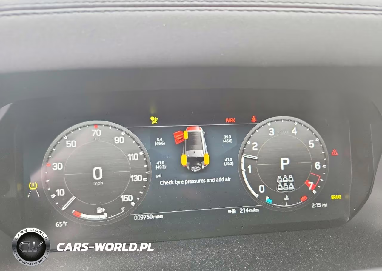 2025 Land Rover Defender 130 S VIN:SALEJFFU2S2406524 - 9