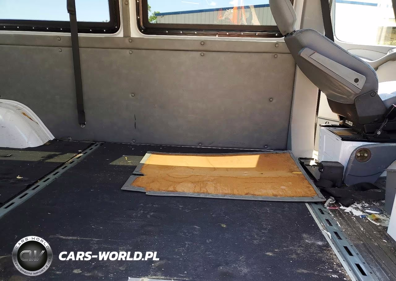 2004 Sprinter 2500 Sprinter VIN:WD2PD643245575184 - 11