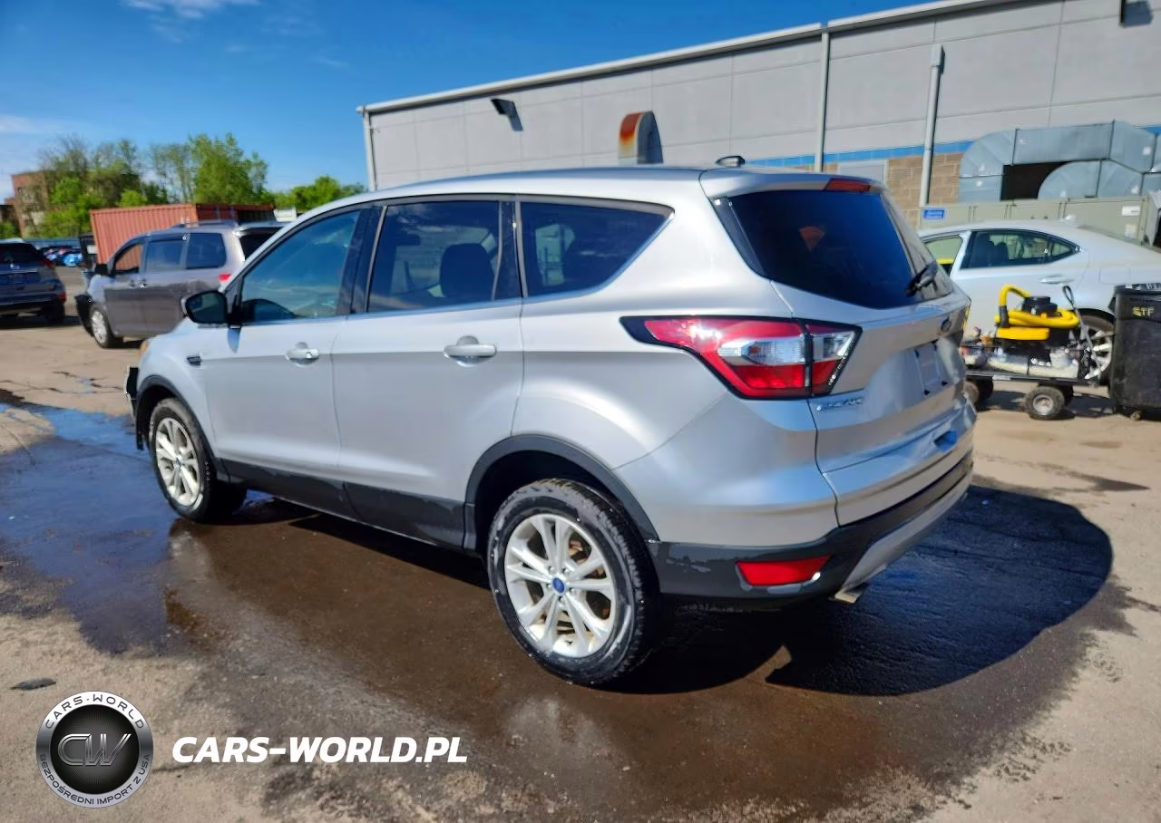 2017 Ford Escape Se VIN:1FMCU9GD8HUE18451 - 2