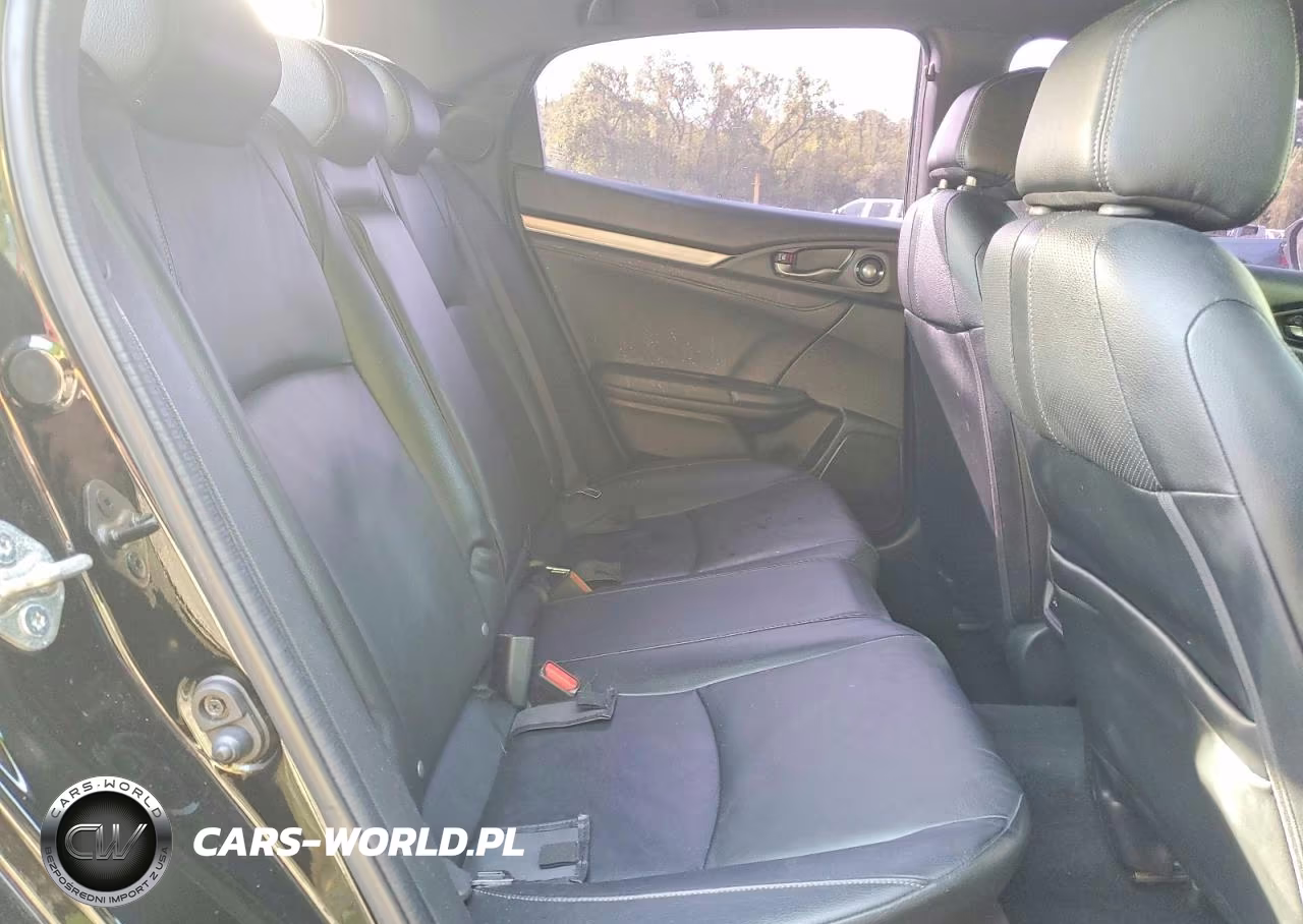 2018 Honda Civic Sport Touring VIN:SHHFK7H91JU403406 - 10