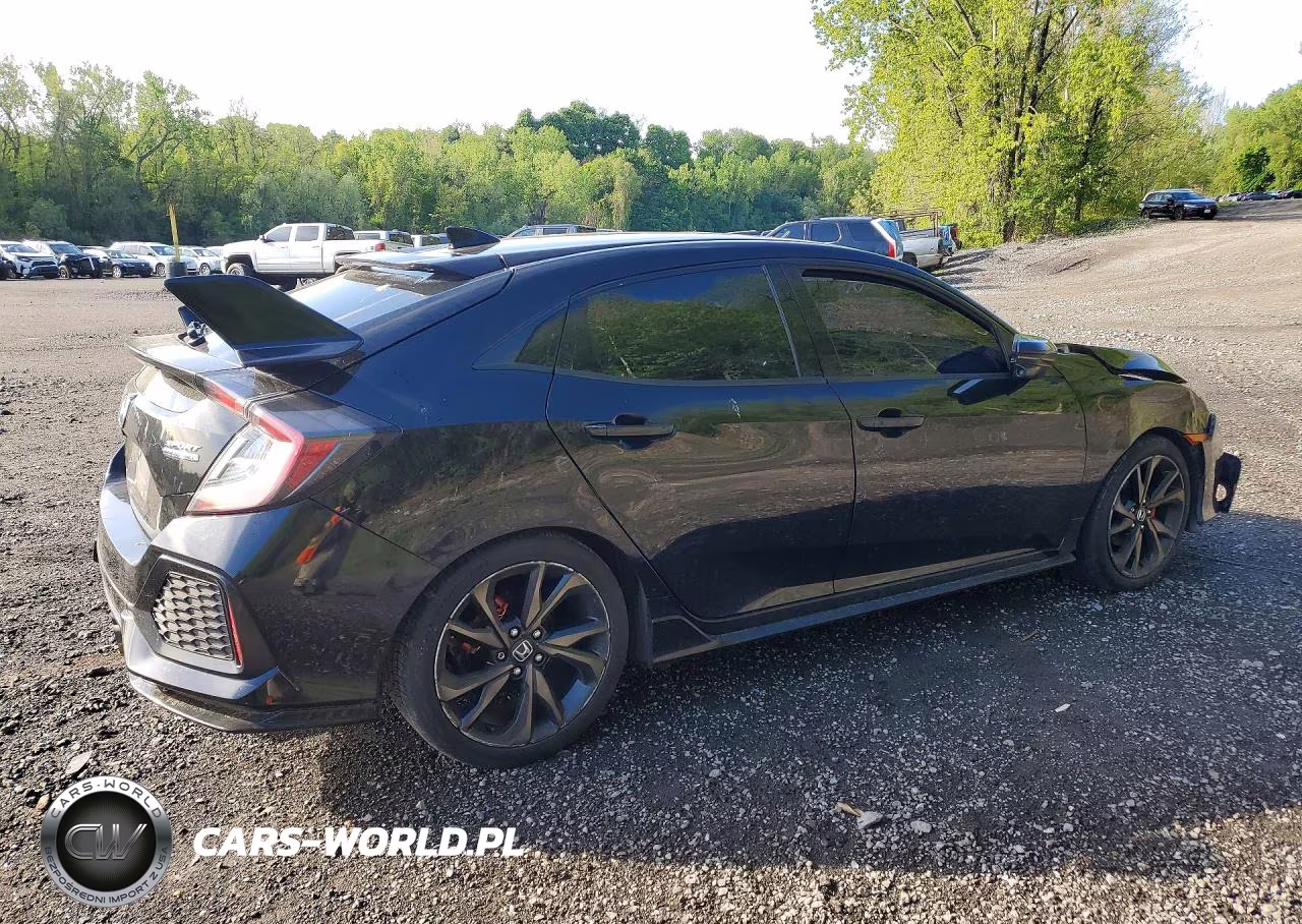 2018 Honda Civic Sport Touring VIN:SHHFK7H91JU403406 - 3