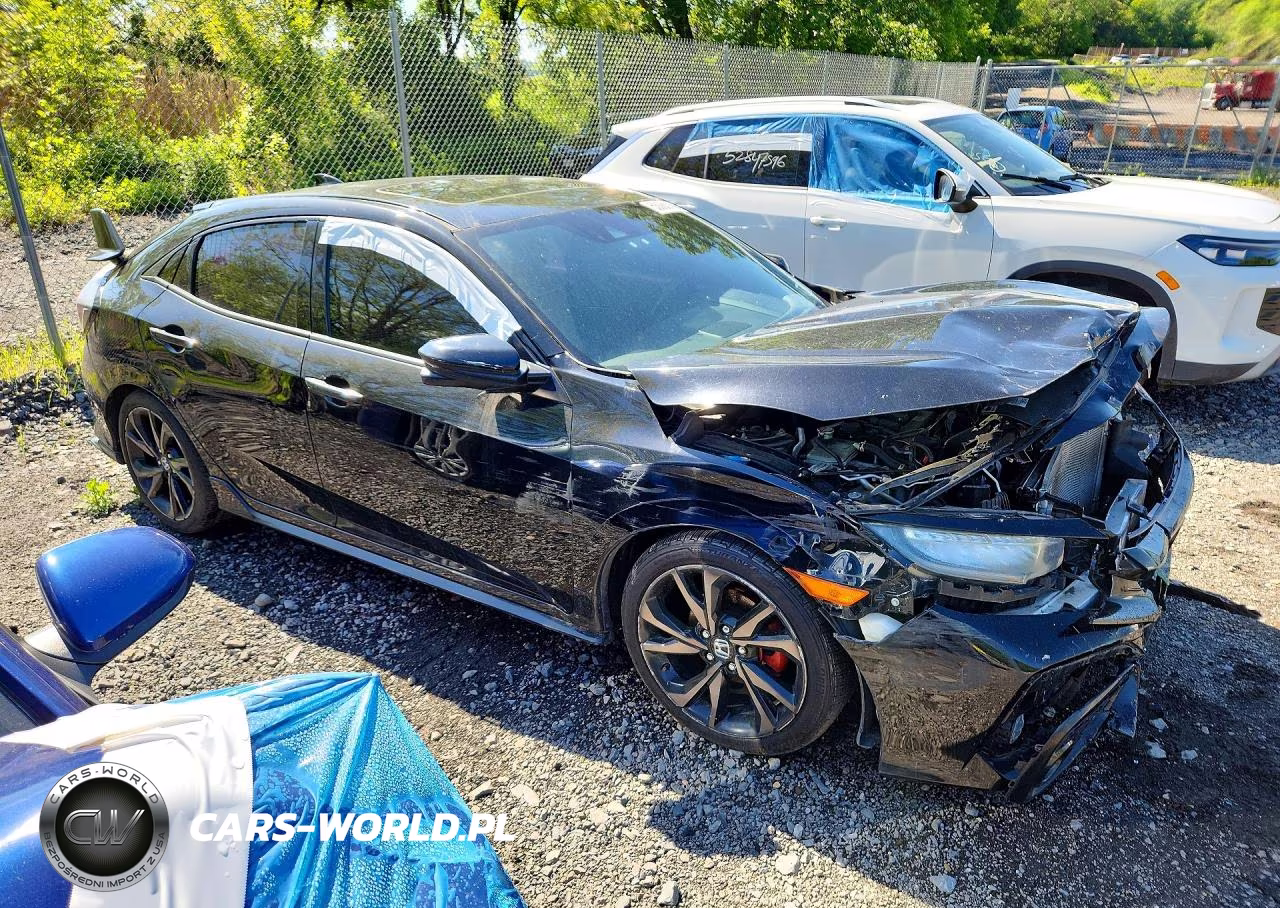 2018 Honda Civic Sport Touring VIN:SHHFK7H91JU403406 - 4