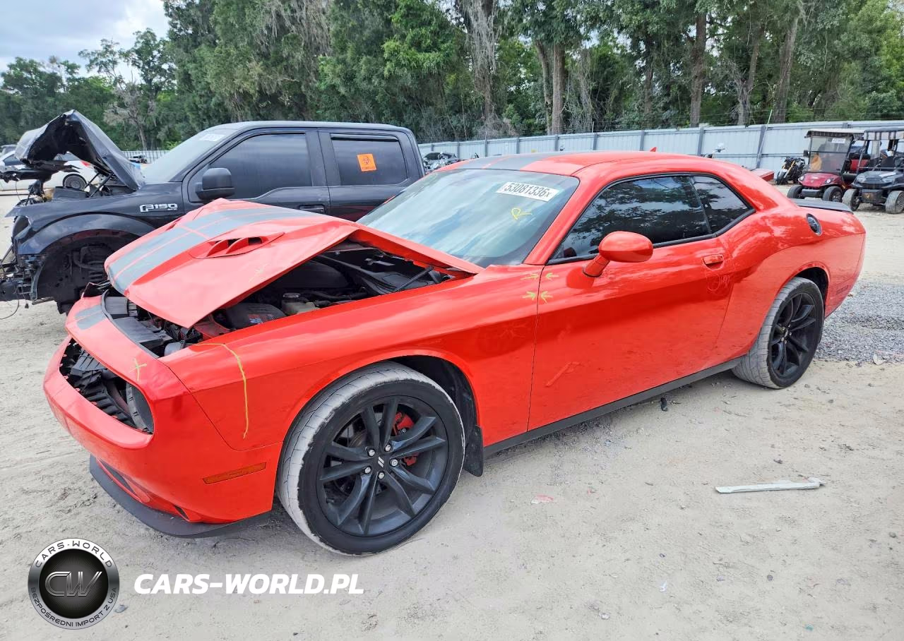 2018 Dodge Challenger Sxt