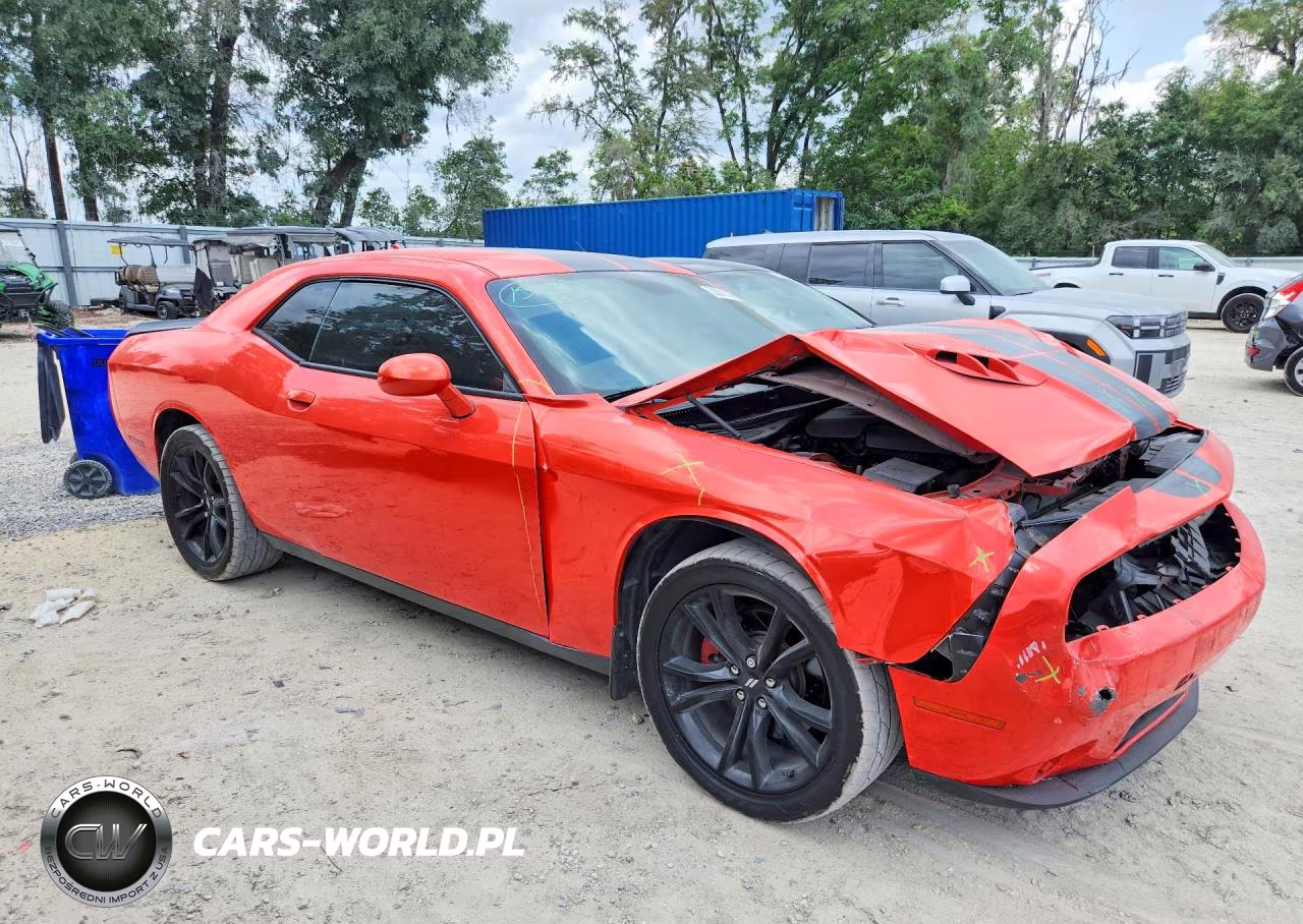 2018 Dodge Challenger Sxt VIN:2C3CDZAG1JH314579 - 4