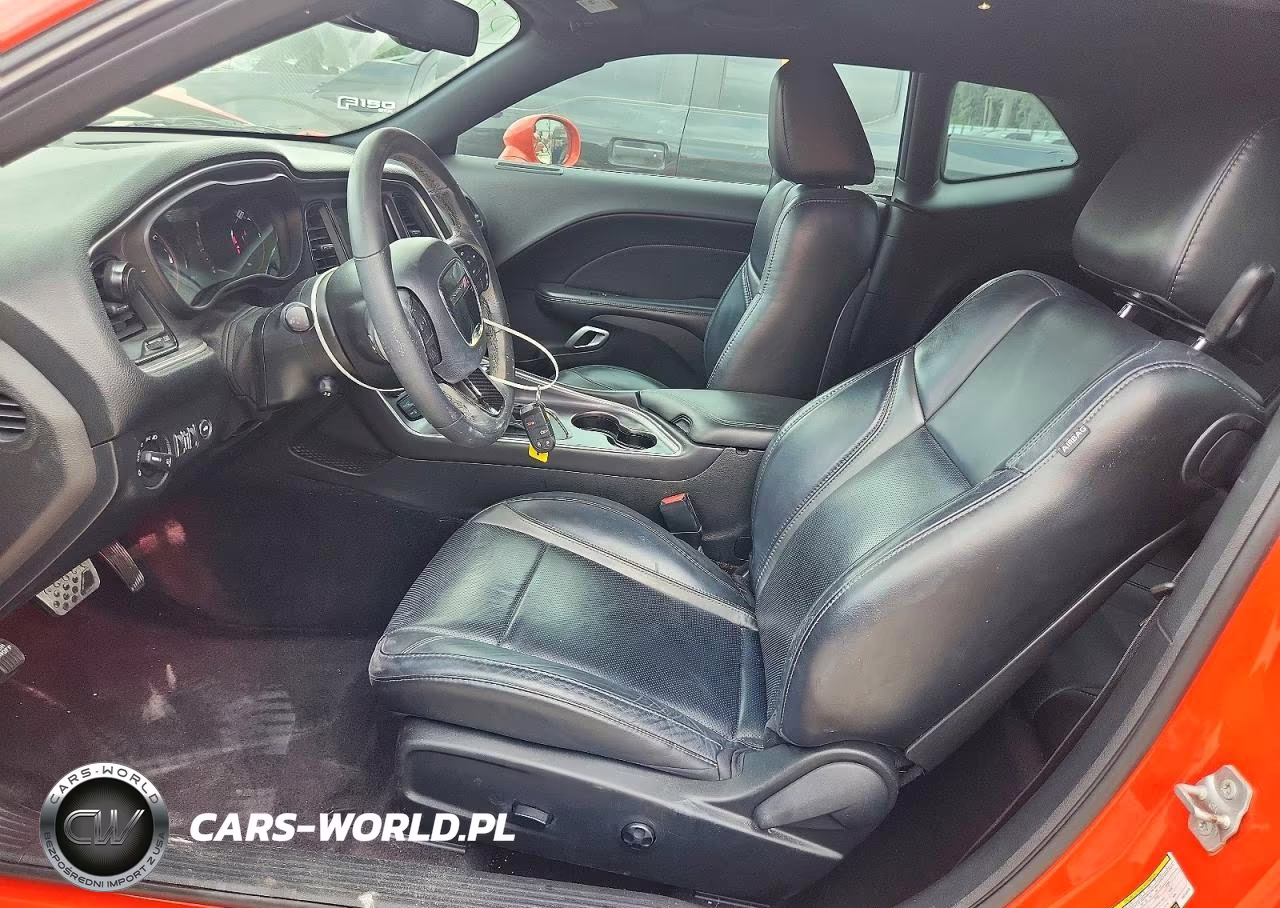 2018 Dodge Challenger Sxt VIN:2C3CDZAG1JH314579 - 7
