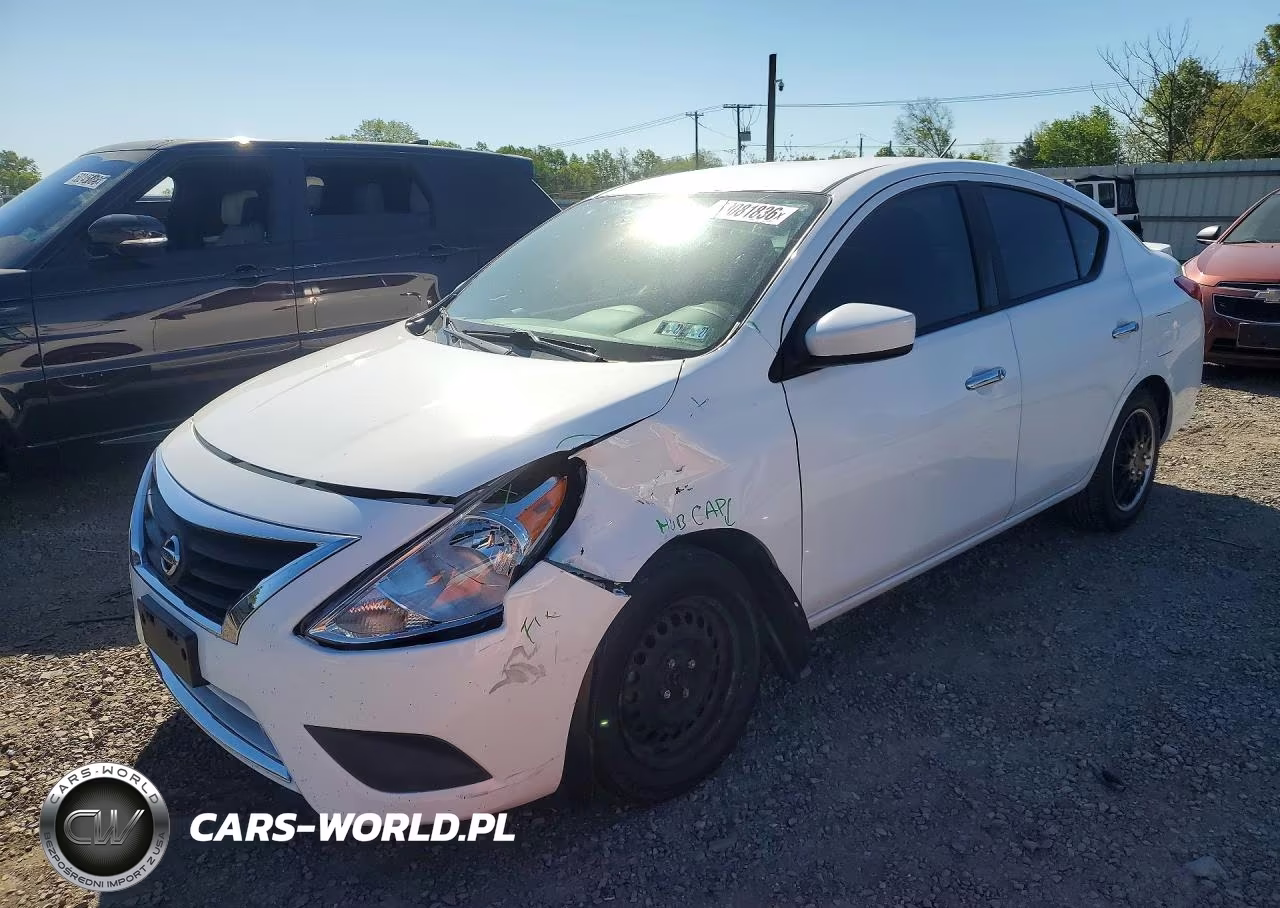 2019 Nissan Versa Sv