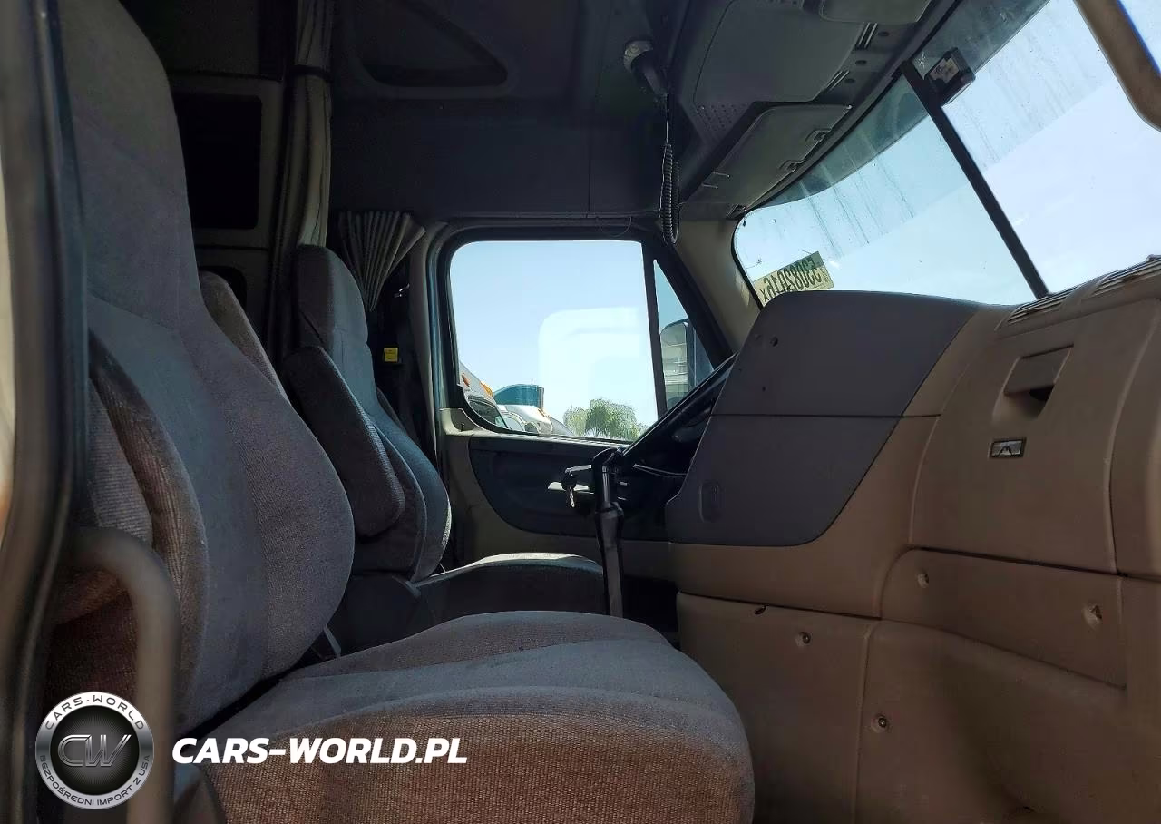 2013 Freightliner Cascadia 125 VIN:3AKJGLDR6DSFG2138 - 5