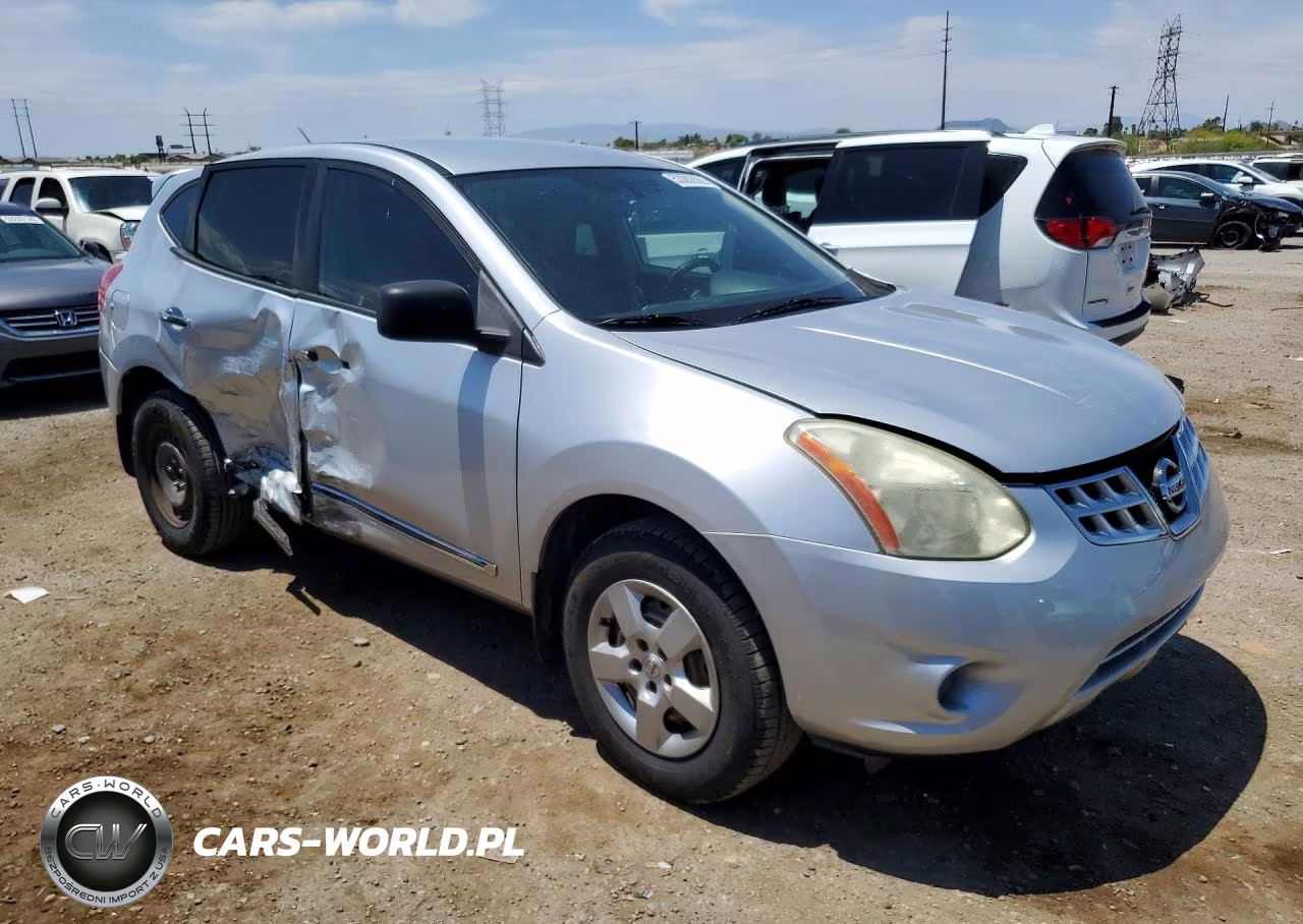 2013 Nissan Rogue S VIN:JN8AS5MT7DW509882 - 4