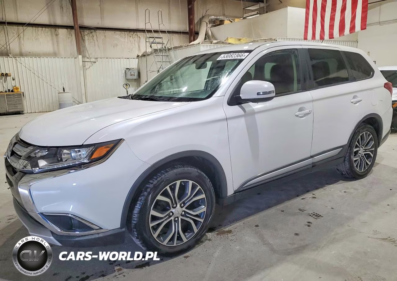 2016 Mitsubishi Outlander Se – zdjęcie 1 z 13