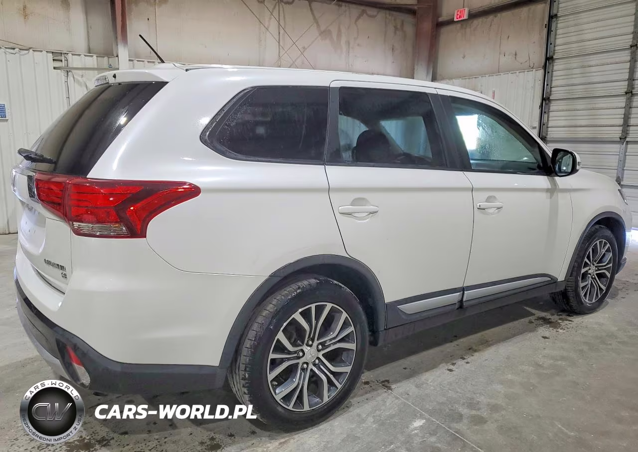 2016 Mitsubishi Outlander Se VIN:JA4AD3A30GZ006335 - 3