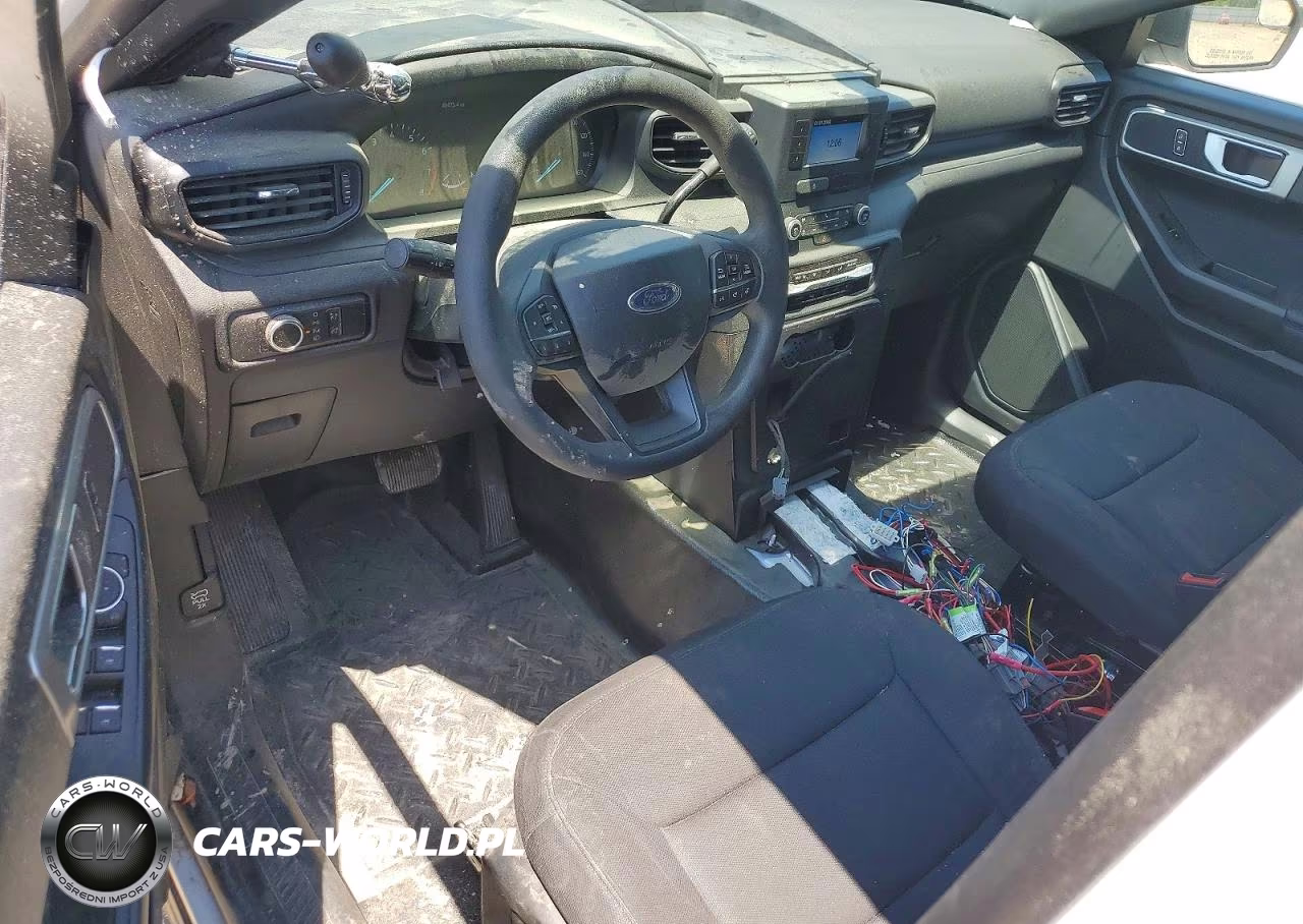 2023 Ford Explorer Police Interceptor VIN:1FM5K8AB7PGB84168 - 8