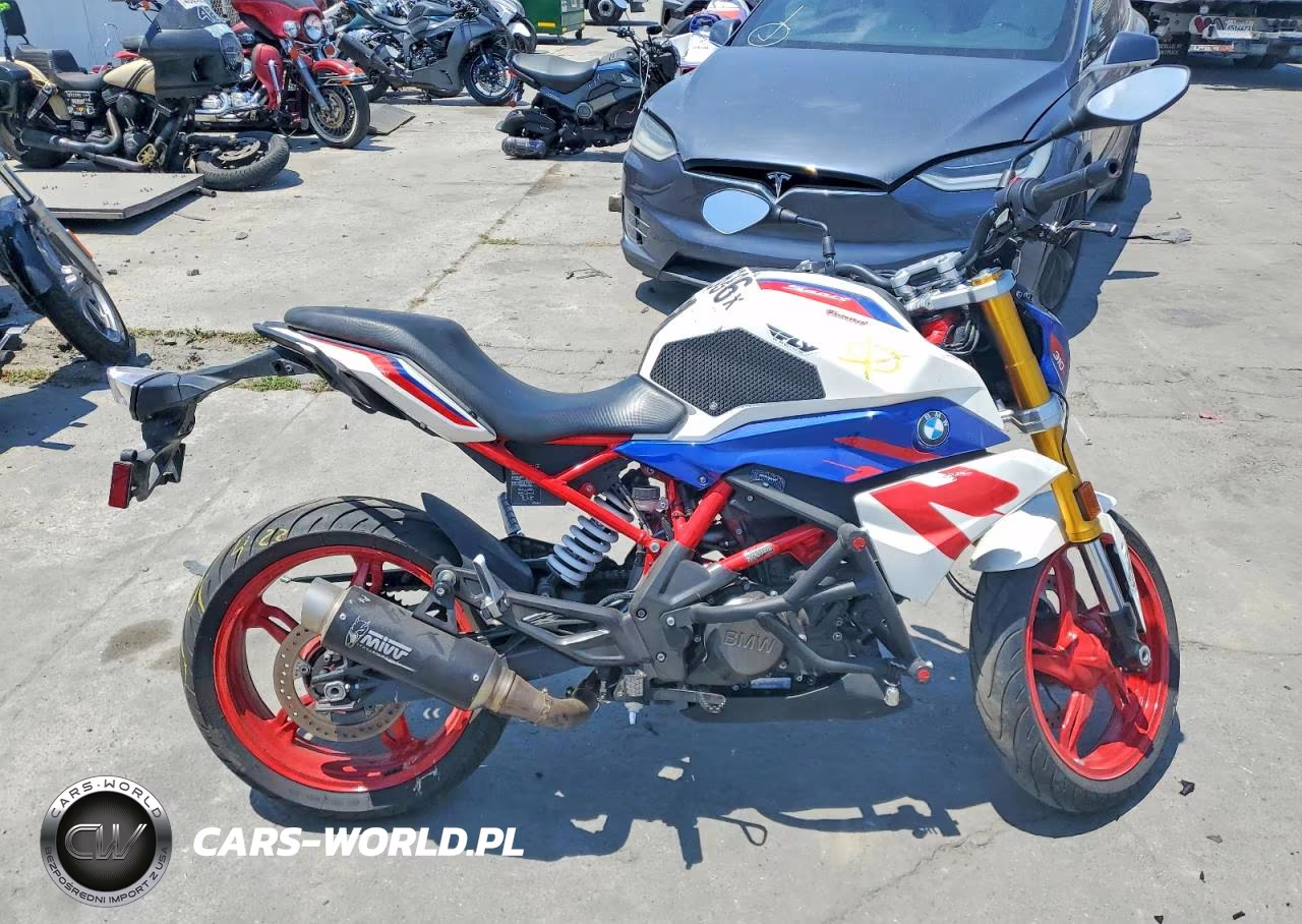 2023 BMW G310 R