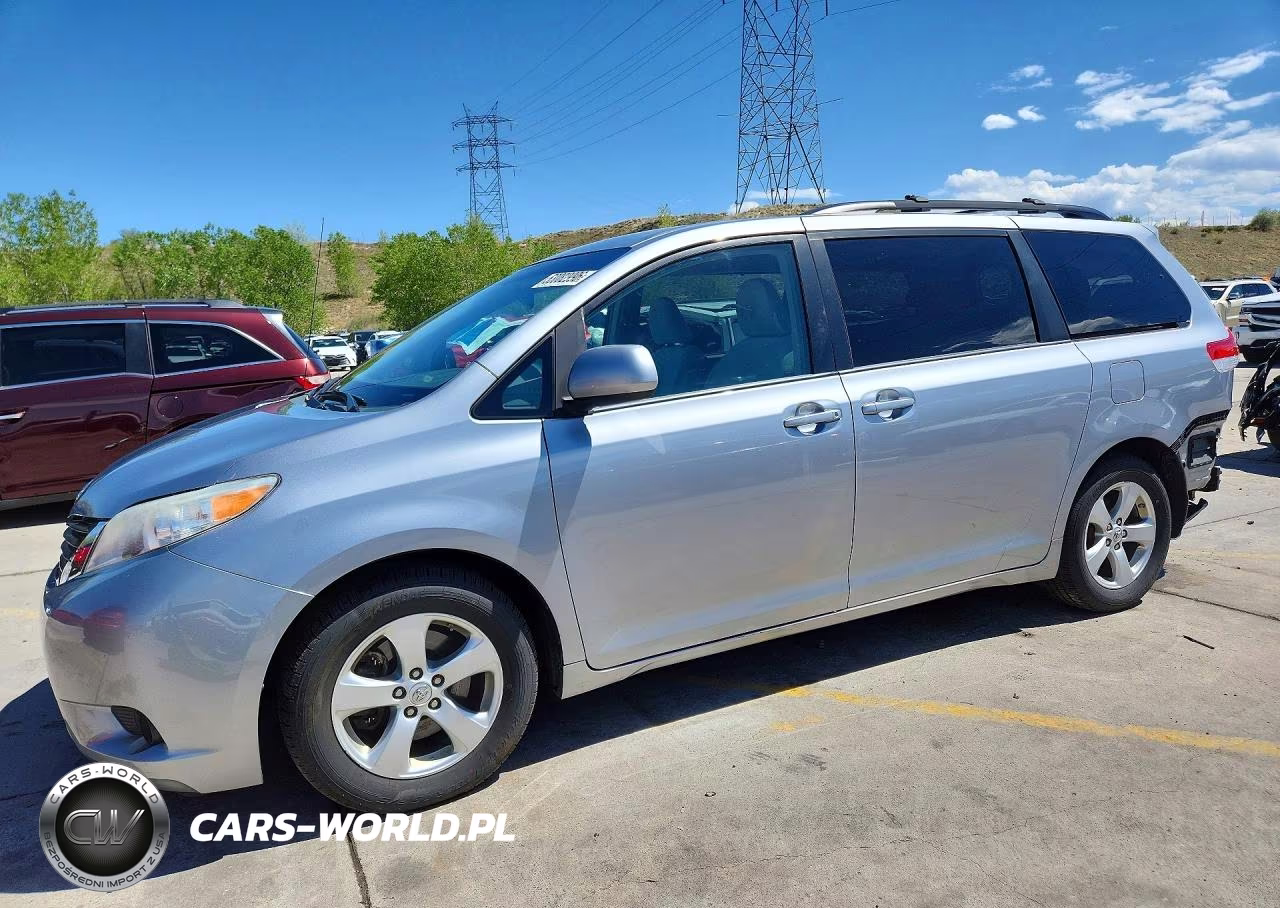 2013 Toyota Sienna Le