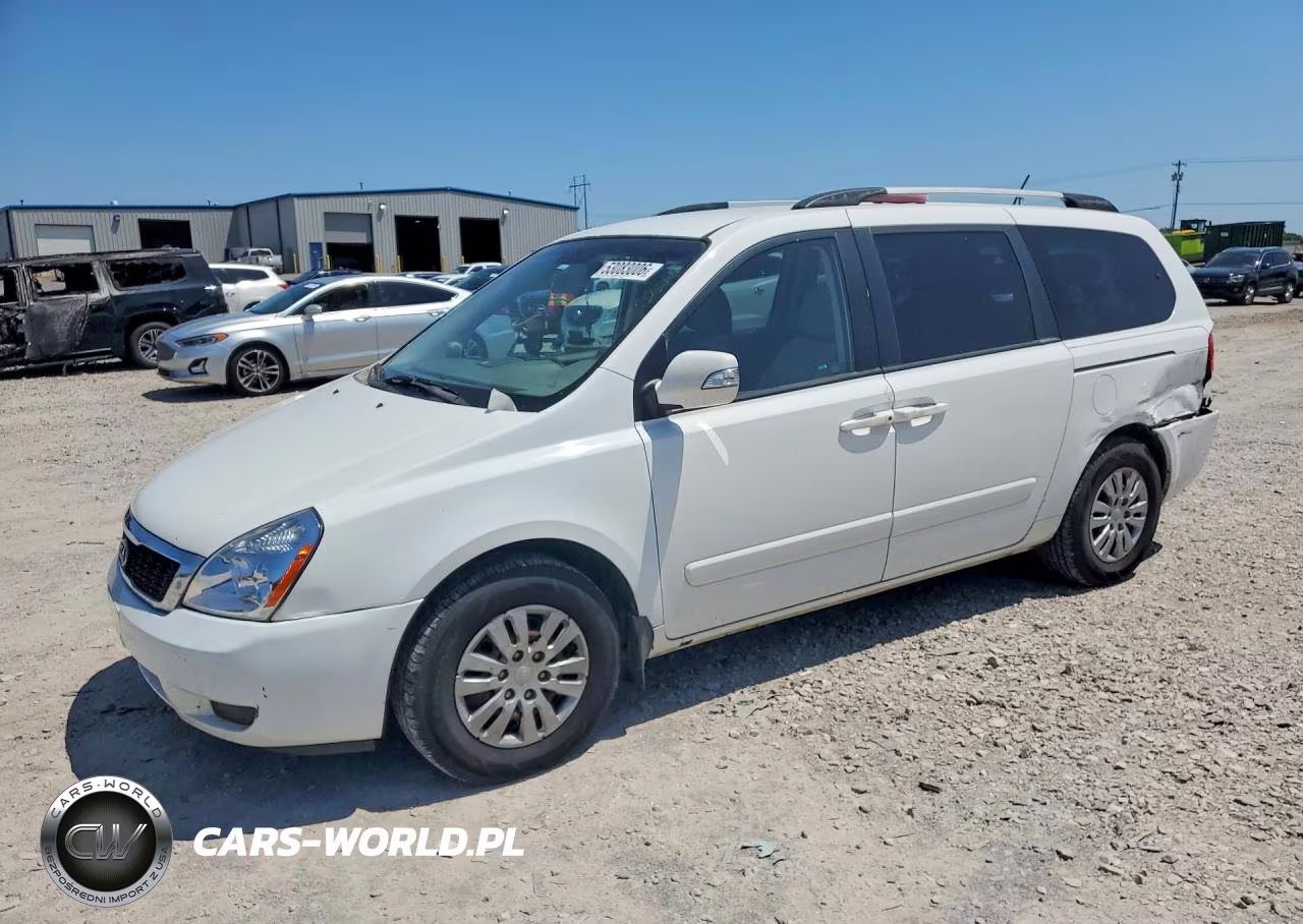 2011 Kia Sedona Lx