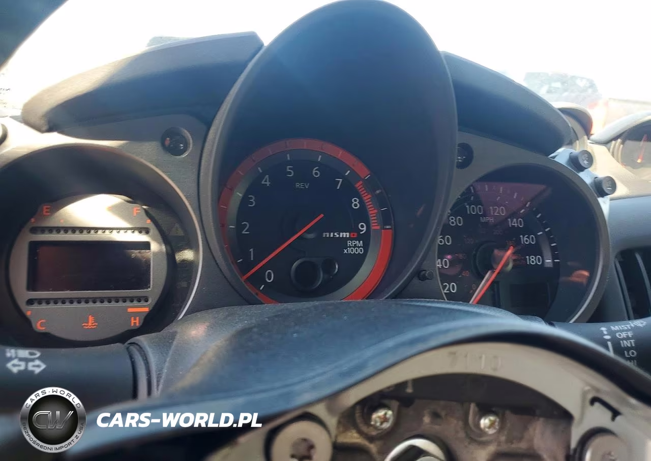 2017 Nissan 370Z Nismo Tech VIN:JN1AZ4EHXHM955394 - 9