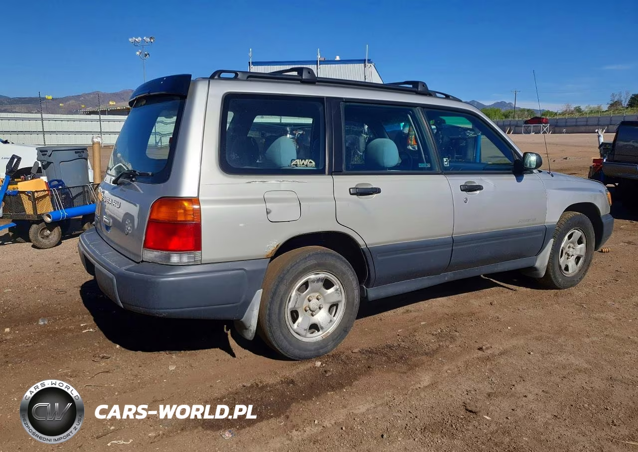 2000 Subaru Forester L VIN:JF1SF6358YG722326 - 3