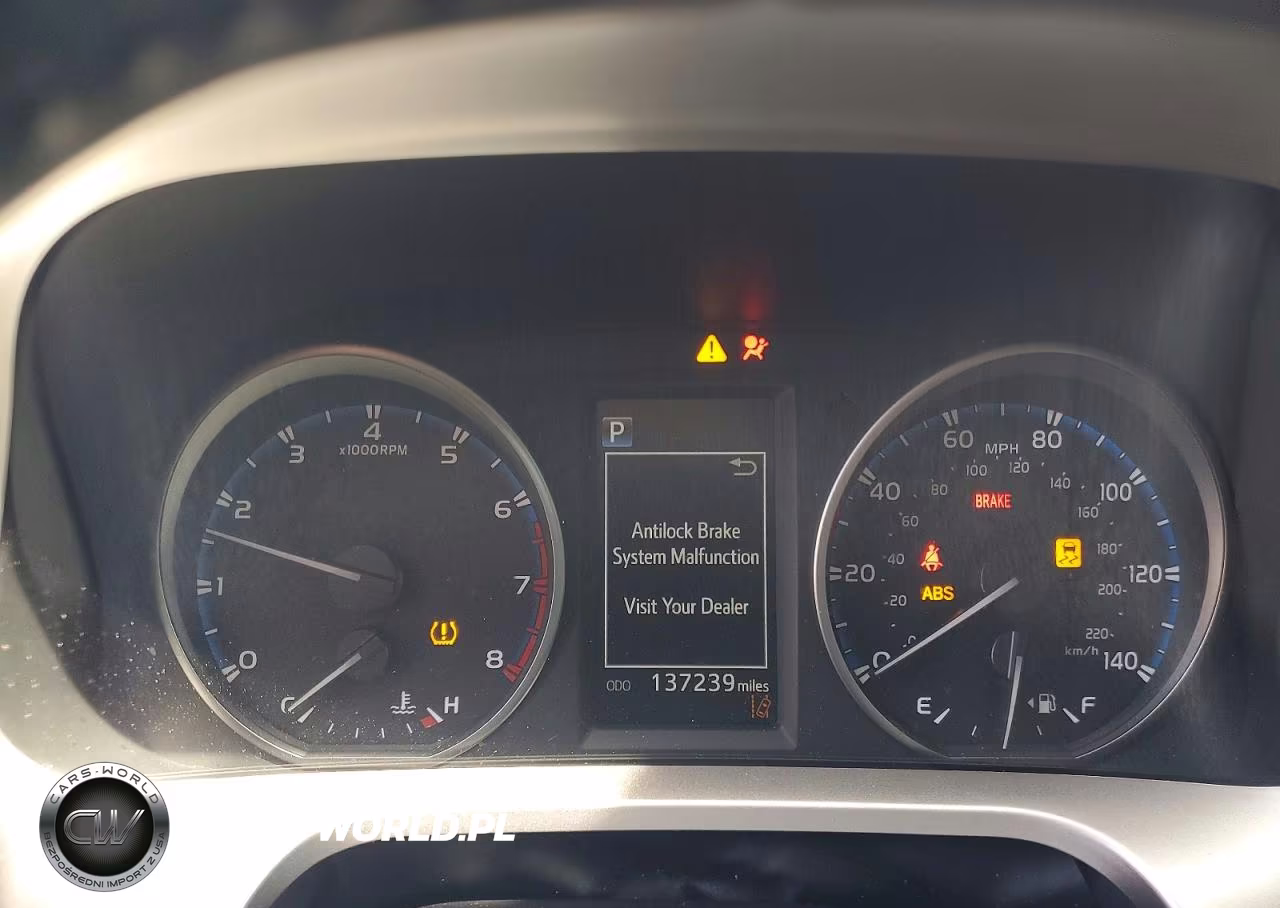 2017 Toyota Rav4 Xle VIN:JTMWFREV8HD096143 - 9