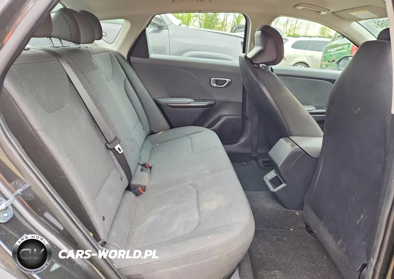 2025 Kia K4 Lxs VIN:3KPFT4DE6SE024750 - 10
