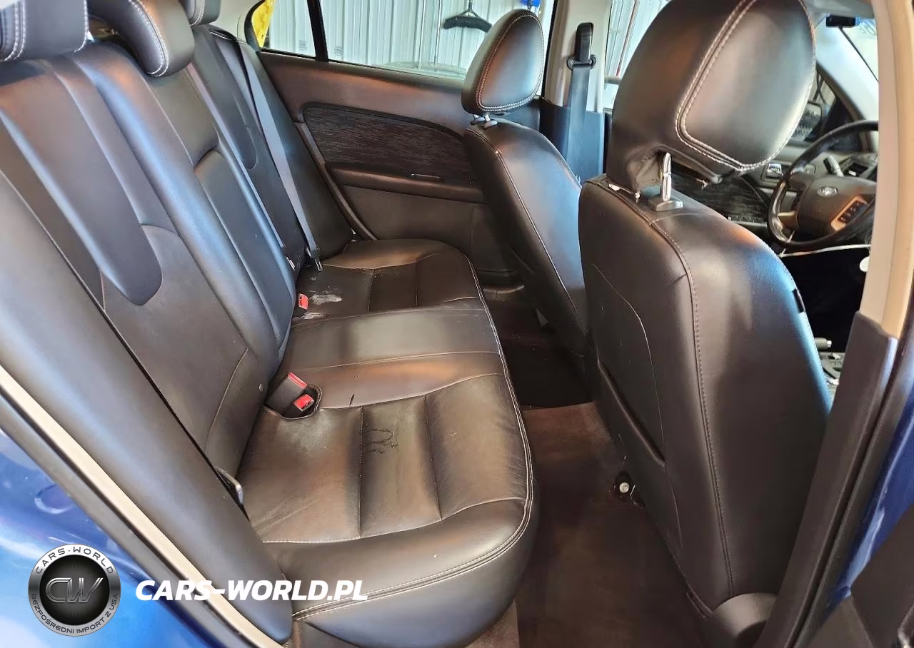 2010 Ford Fusion Se VIN:3FAHP0HA5AR261031 - 10