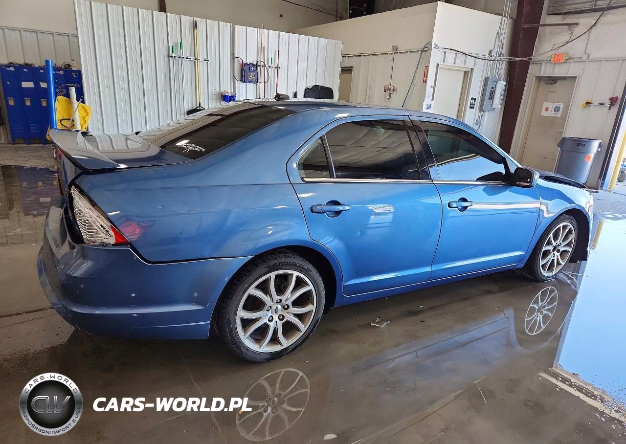2010 Ford Fusion Se VIN:3FAHP0HA5AR261031 - 3