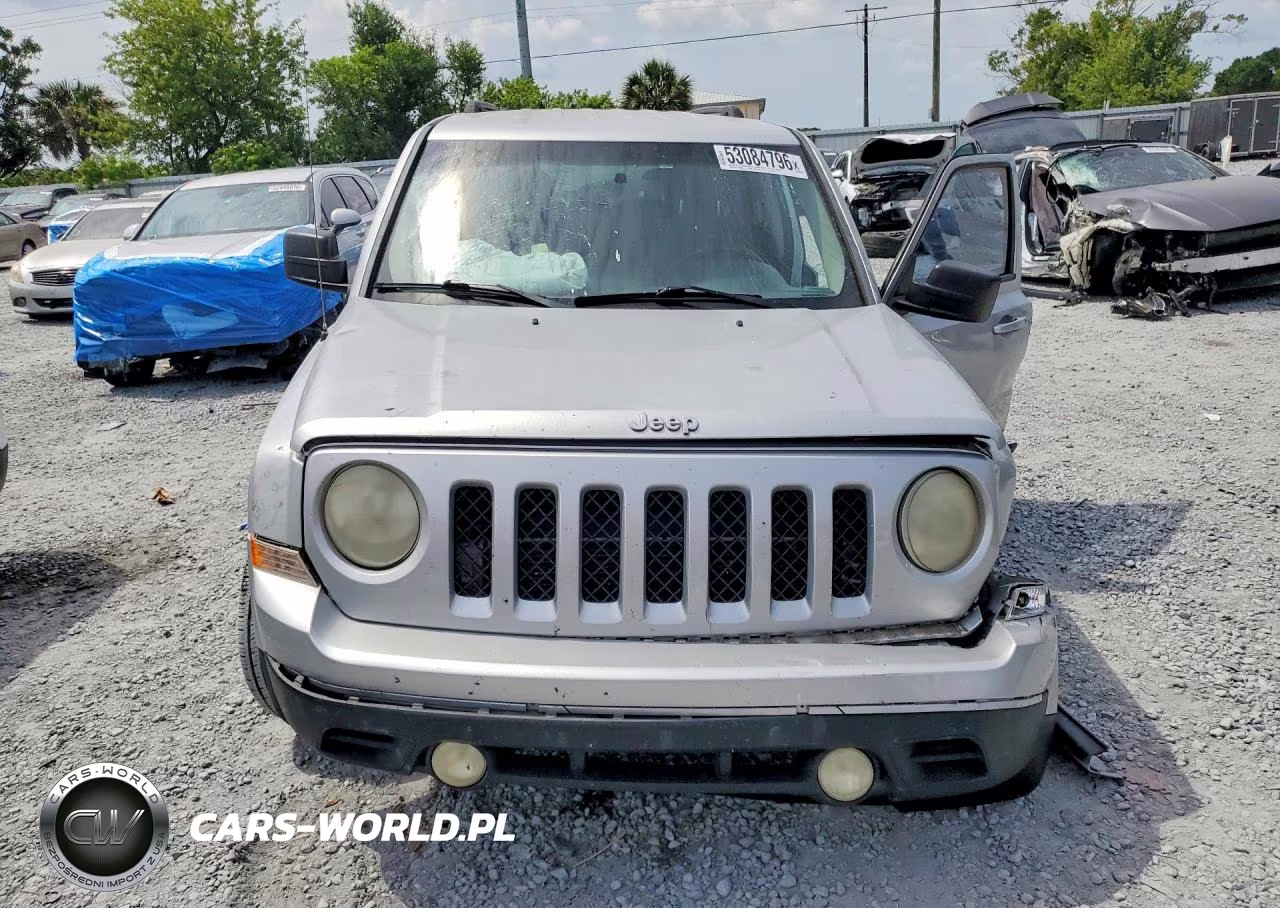 2012 Jeep Patriot Latitude VIN:1C4NJPFB0CD566371 - 5