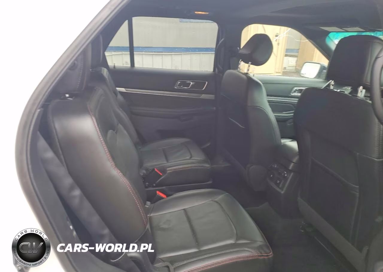 2017 Ford Explorer Sport VIN:1FM5K8GTXHGB49223 - 11