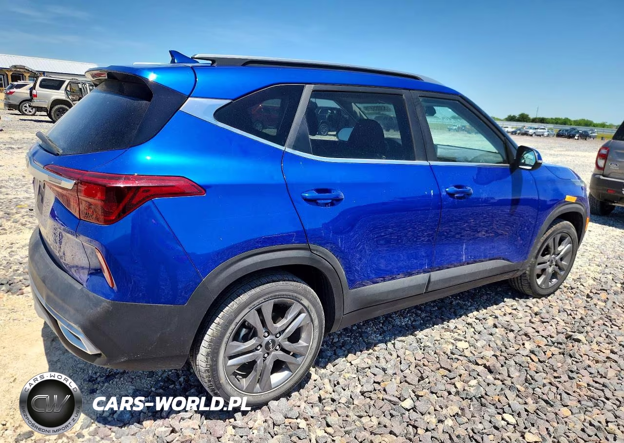 2023 Kia Seltos S VIN:KNDEU2AA1P7459147 - 3
