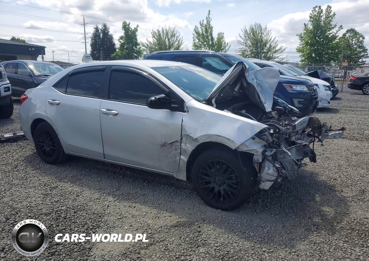 2017 Toyota Corolla Le VIN:2T1BURHEXHC885066 - 4