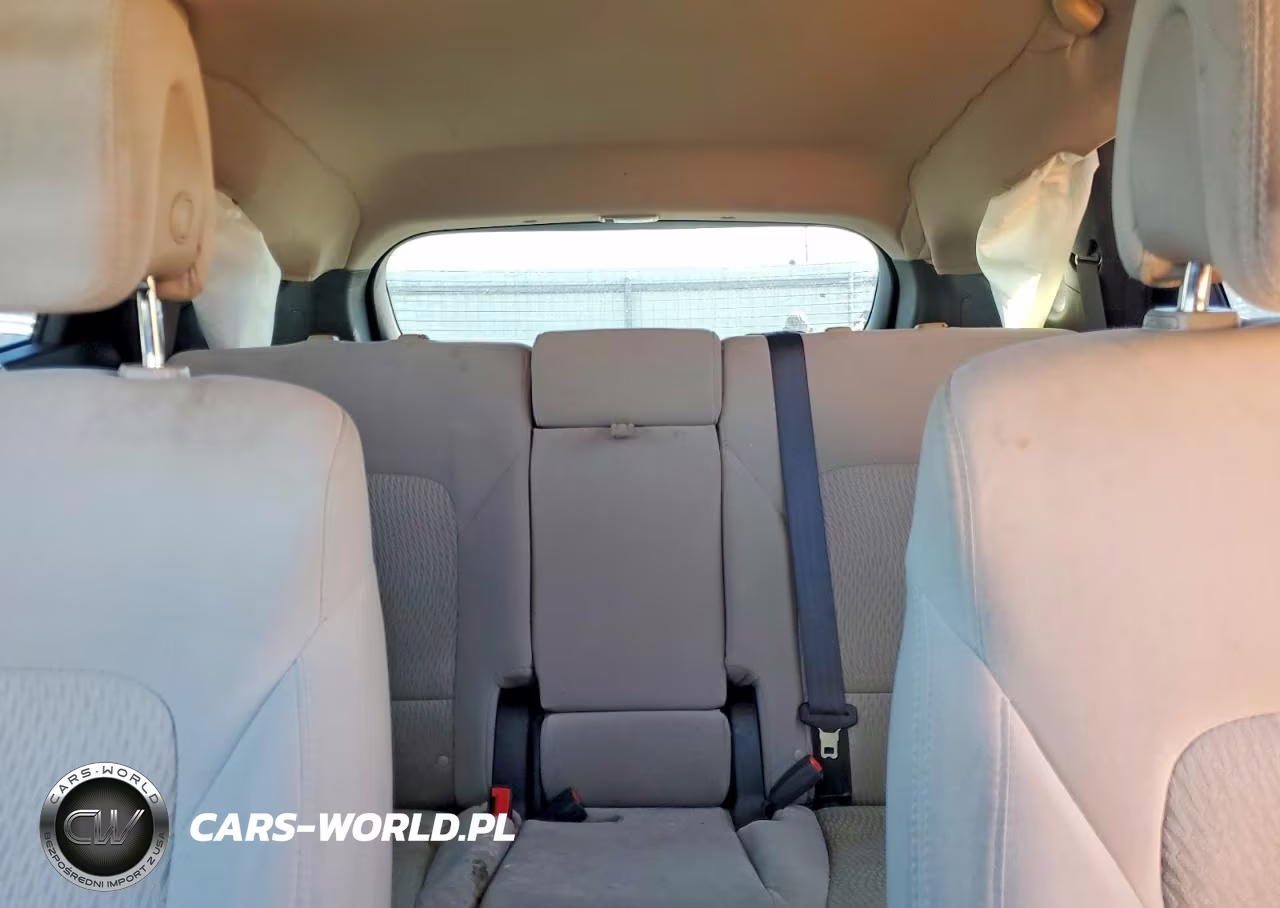 2016 Hyundai Santa Fe Sport 2.4L VIN:5XYZUDLB6GG328138 - 10