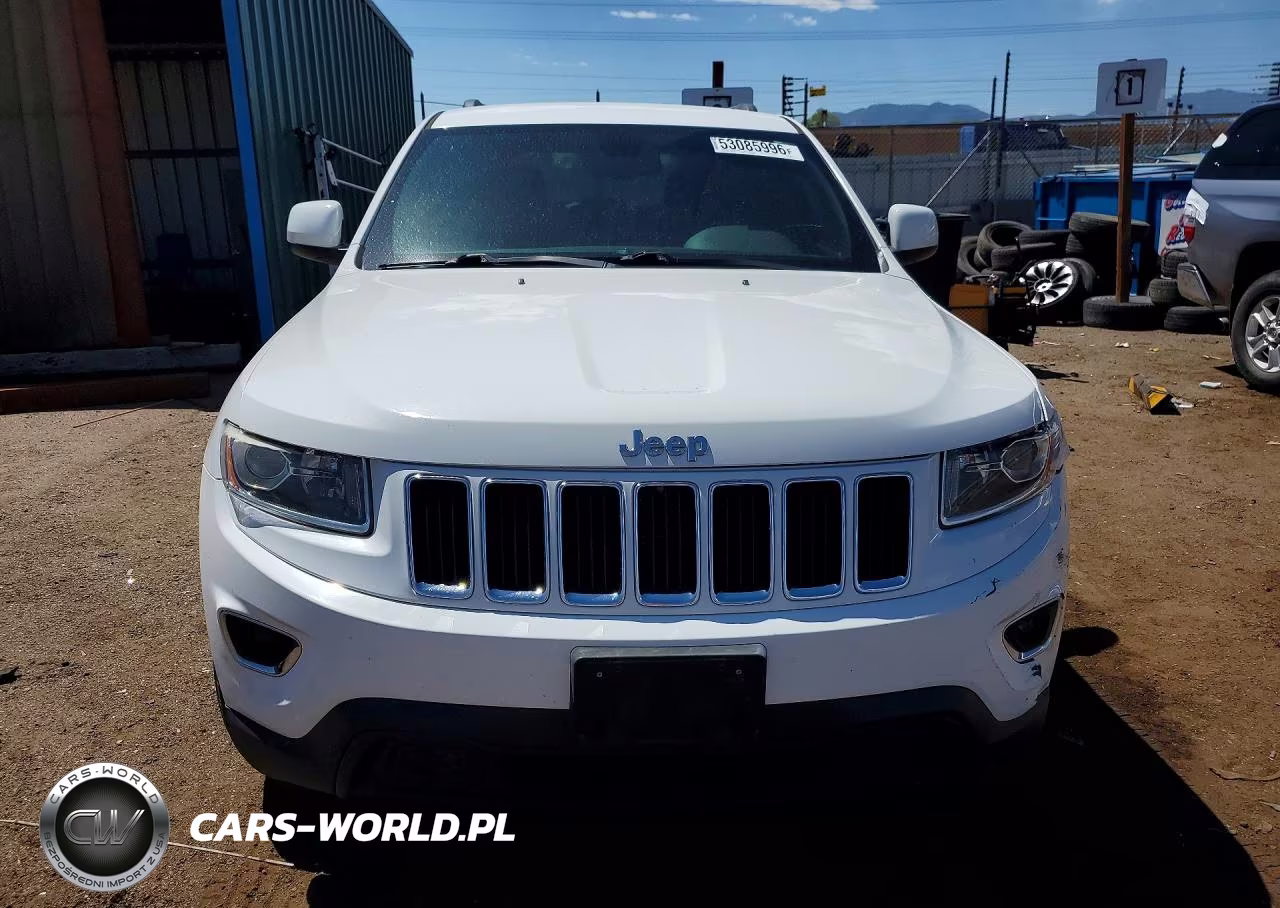 2015 Jeep Grand Cherokee Laredo VIN:1C4RJFAGXFC132533 - 5
