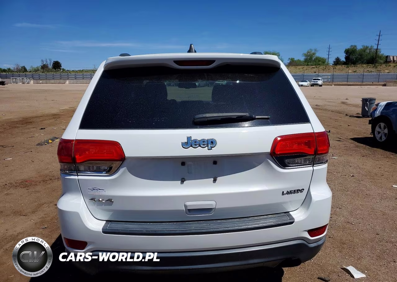 2015 Jeep Grand Cherokee Laredo VIN:1C4RJFAGXFC132533 - 6