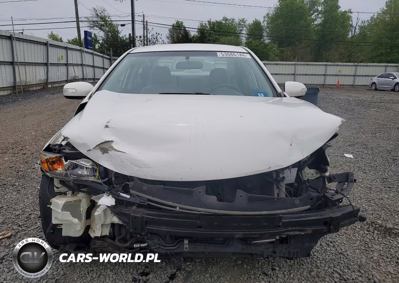 2010 Kia Forte VIN:KNAFU4A25A5046690 - 5