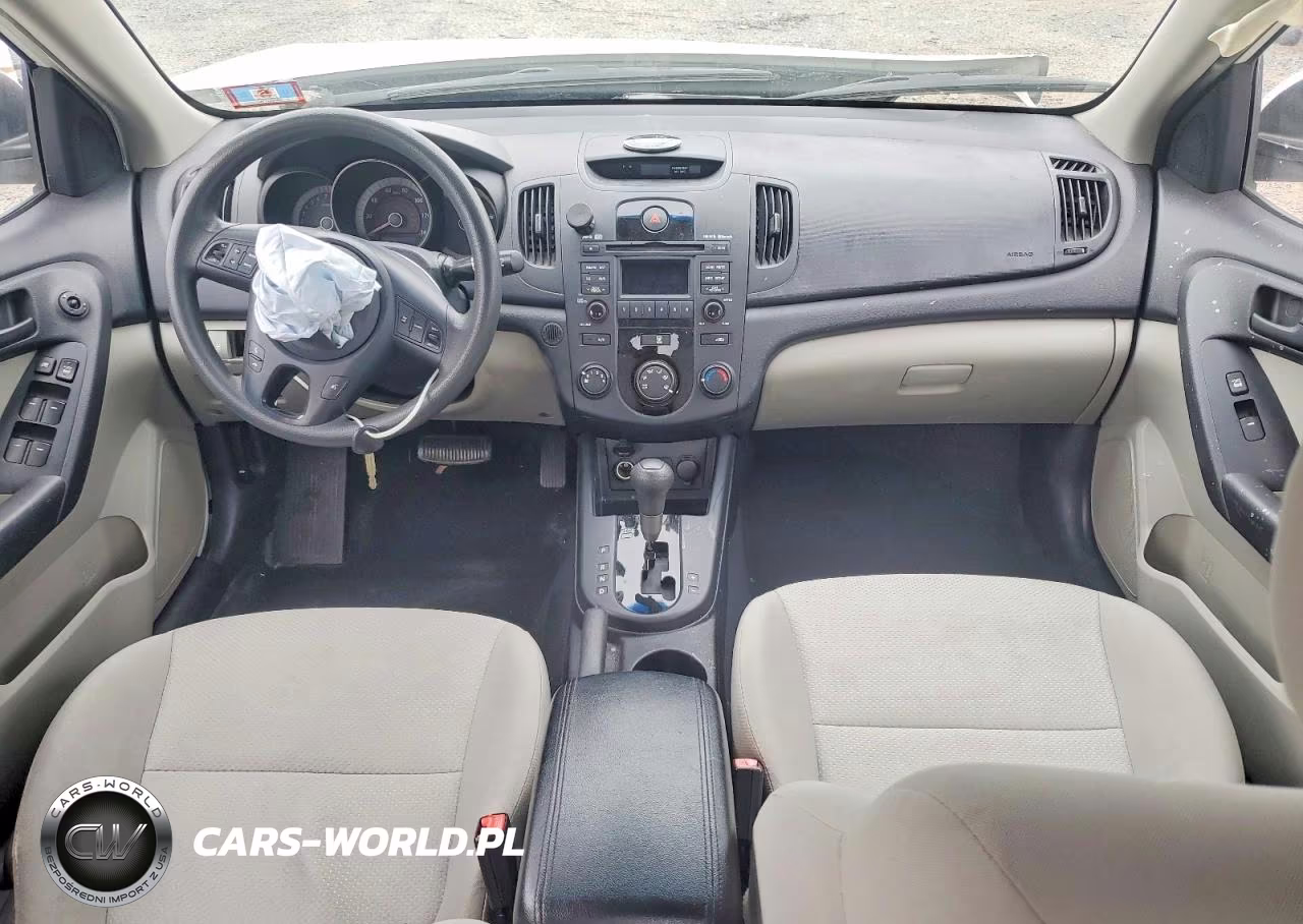 2010 Kia Forte VIN:KNAFU4A25A5046690 - 8