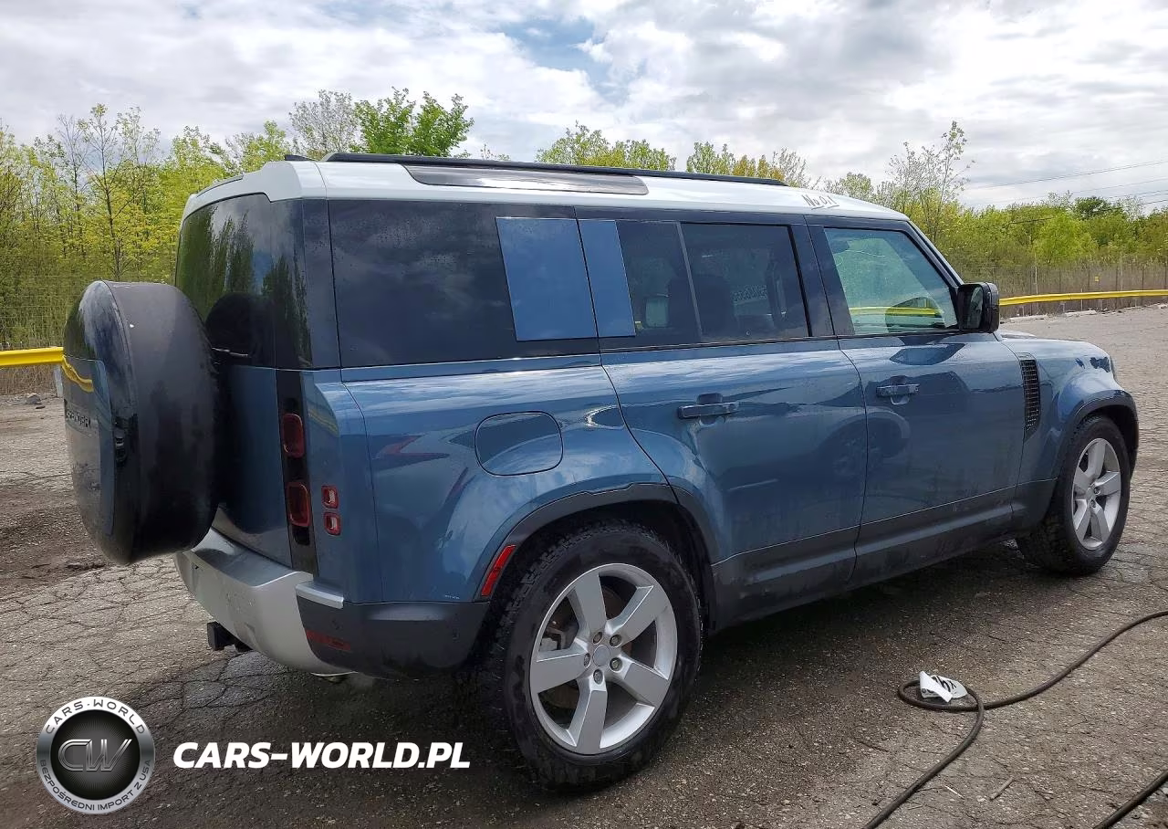 2025 Land Rover Defender 110 S VIN:SALEJ7EX3S2444104 - 3
