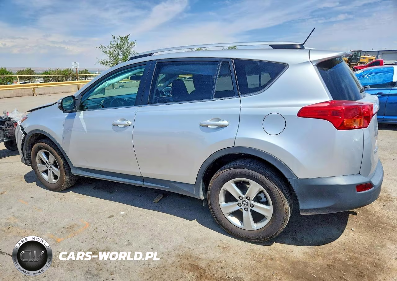 2015 Toyota Rav4 Xle VIN:2T3WFREV2FW197193 - 2
