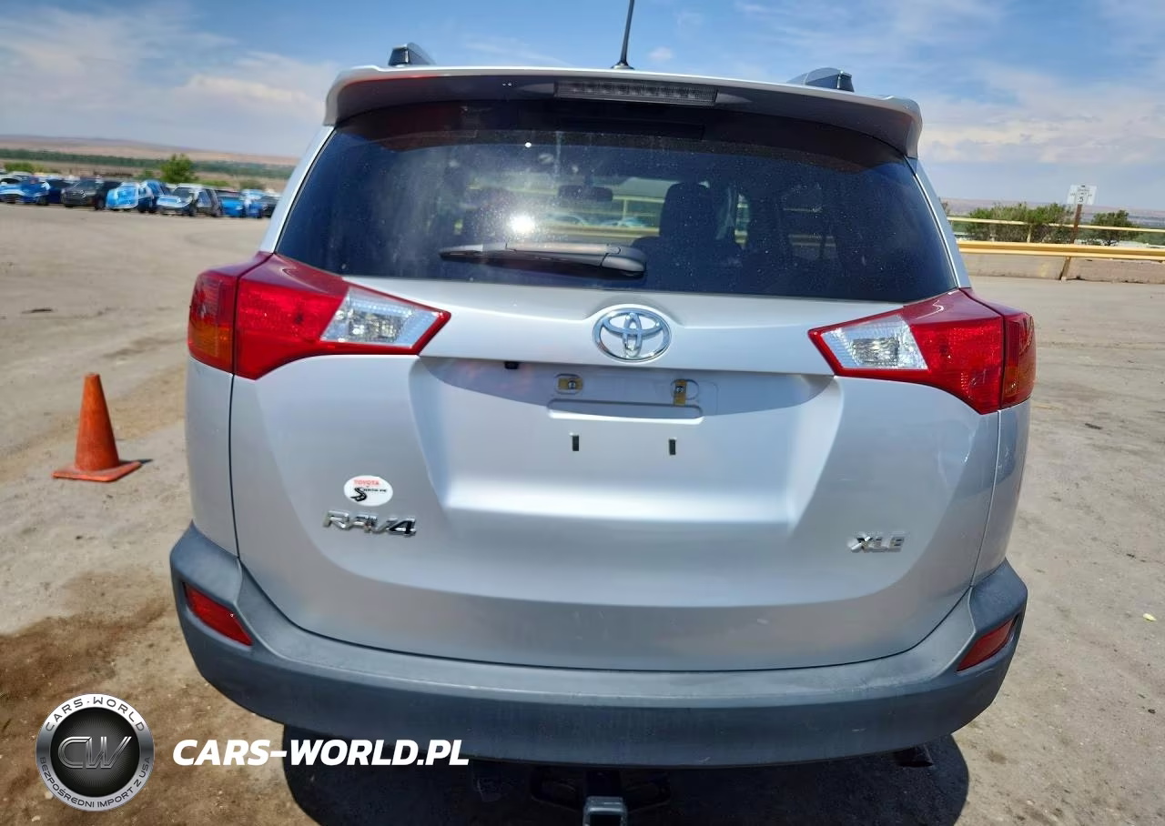 2015 Toyota Rav4 Xle VIN:2T3WFREV2FW197193 - 6
