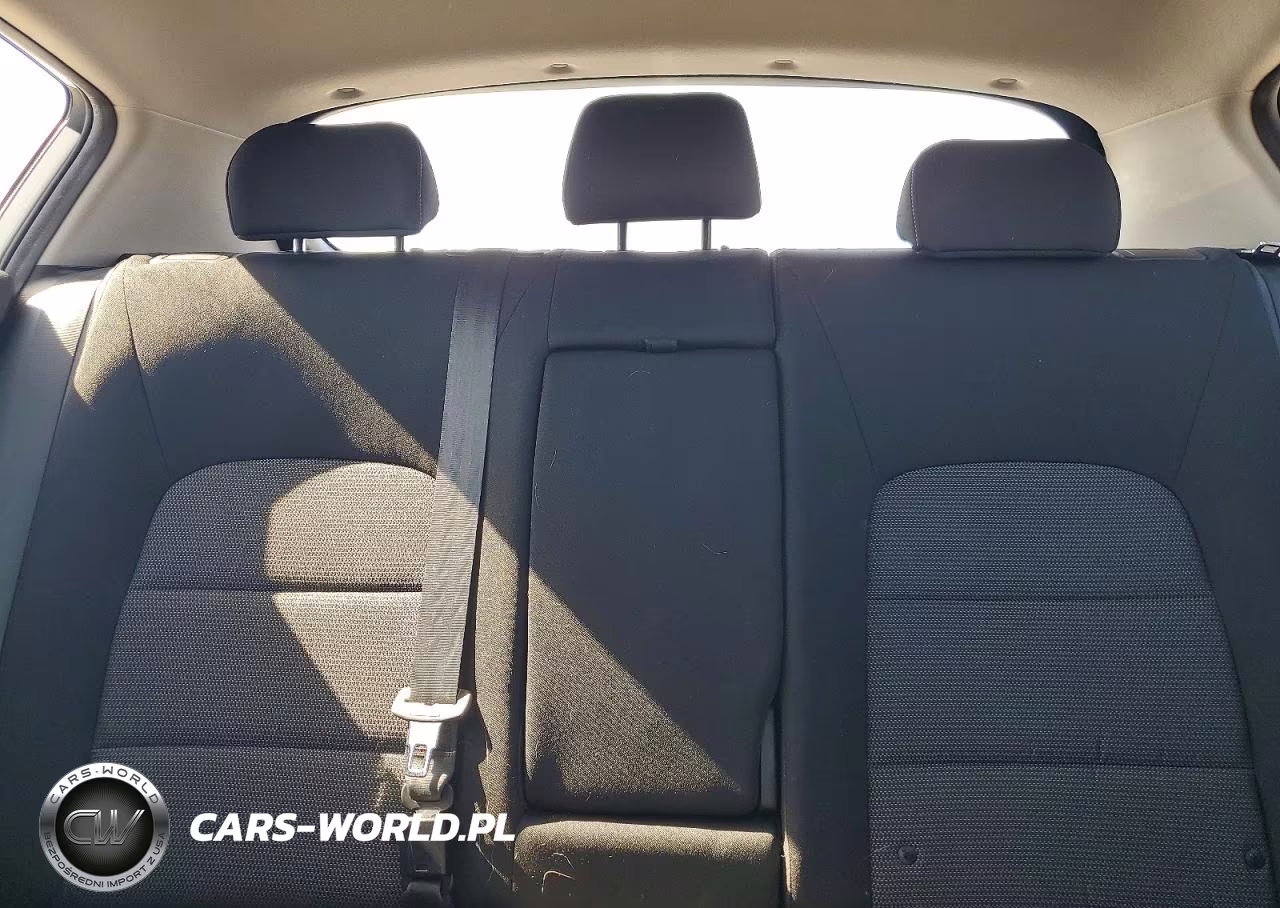 2017 Kia Forte Lx VIN:KNAFK5A80H5707522 - 10