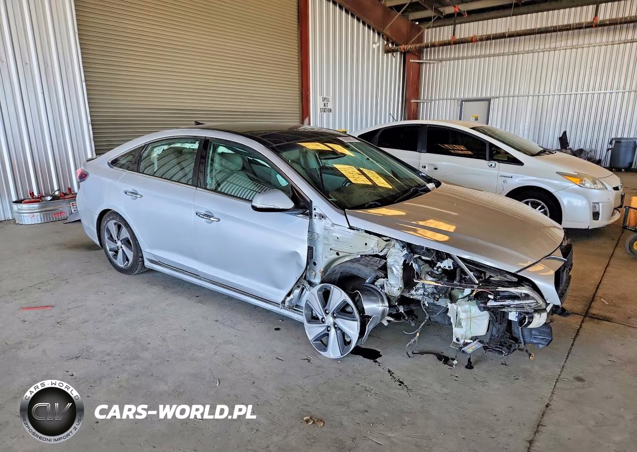 2016 Hyundai Sonata Hybrid Limited VIN:KMHE34L15GA031639 - 4