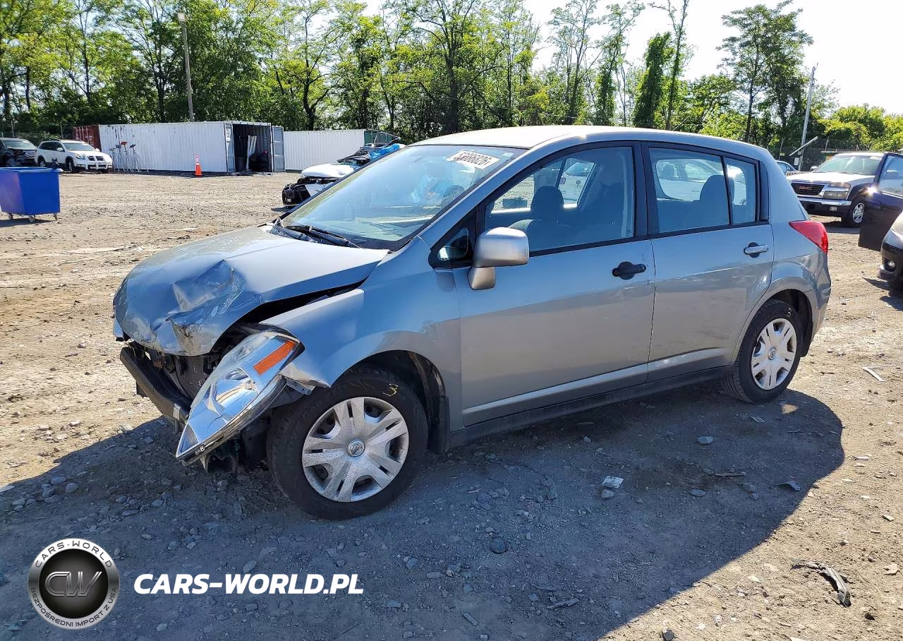 2011 Nissan Versa 1.8 S