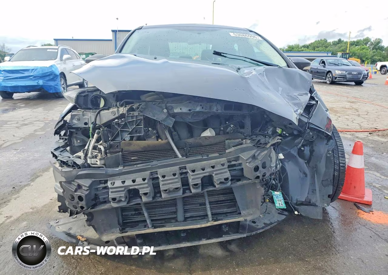 2018 Ford Focus Sel VIN:1FADP3H2XJL307864 - 5
