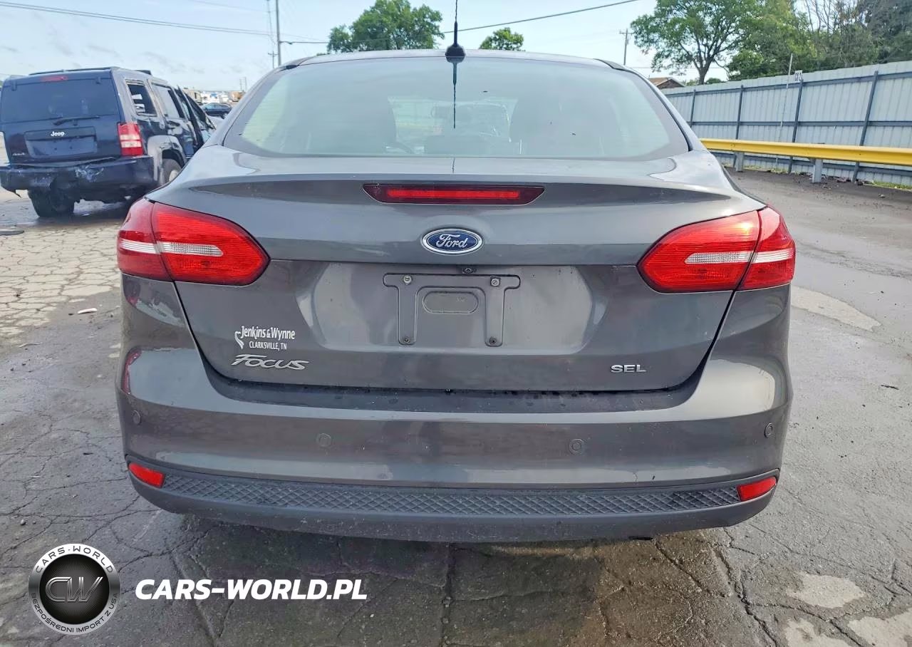 2018 Ford Focus Sel VIN:1FADP3H2XJL307864 - 6